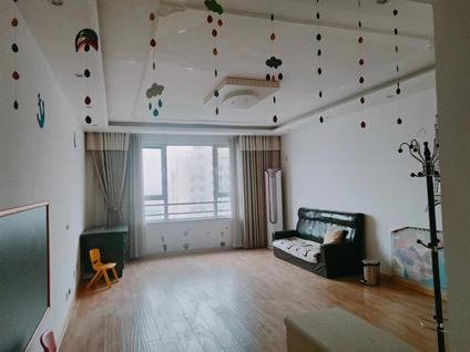 北京瑞泰小区3室2厅135平高楼层/共18层