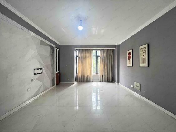 金山建新中路整租 泰禾红峪B14室2厅/128平/中楼层