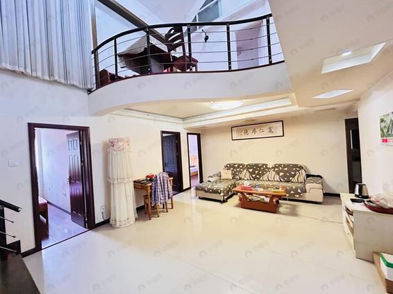 金山金山大道整租 融信第一城1期6室3厅/173平/高楼层