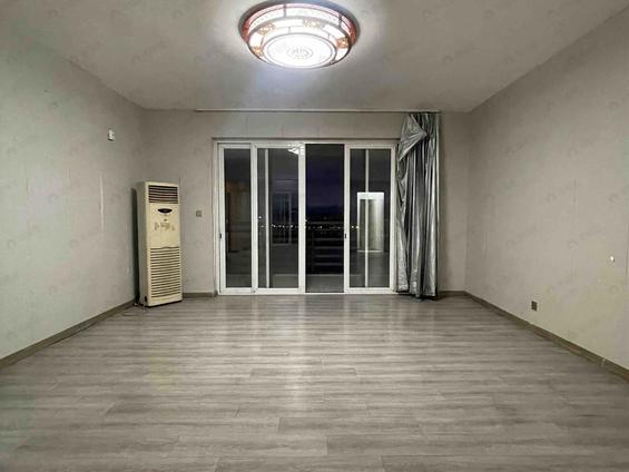 金山金桔路整租 香江枫景5室1厅/200平/高楼层