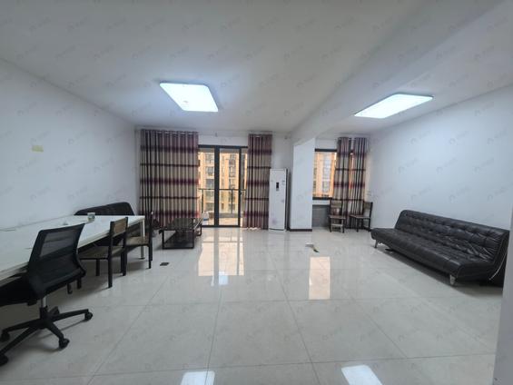 金山金山大道整租 融信第一城4期宽域3室2厅/141平/中楼层