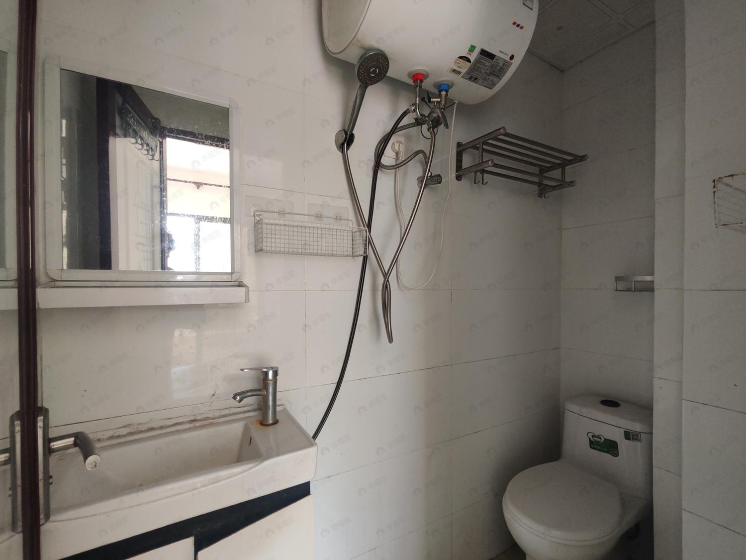 合租·融晟红郡