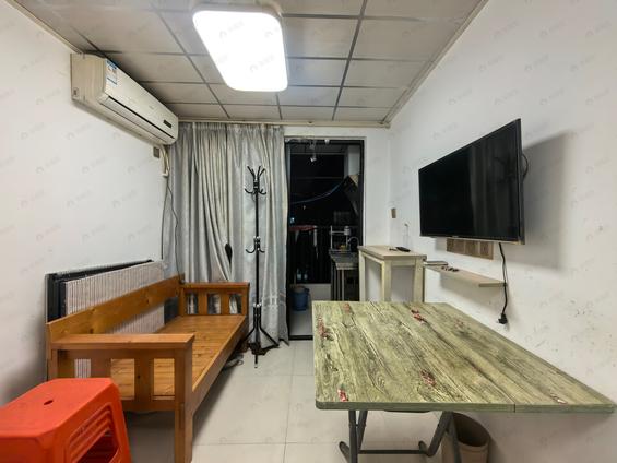 鼓楼古田路整租 鼓楼里1室1厅/22平/高楼层