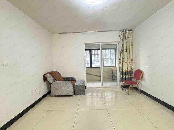 仓山火车南站整租 胪雷新城一区3室2厅/120平/低楼层