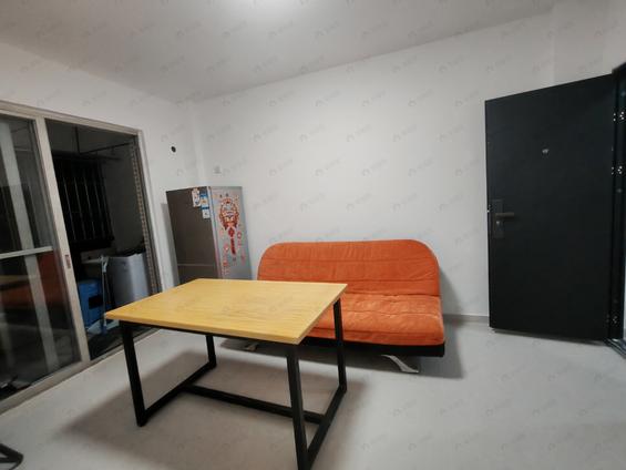 鼓楼省体合租 榕信二区3室2厅/105平/中楼层