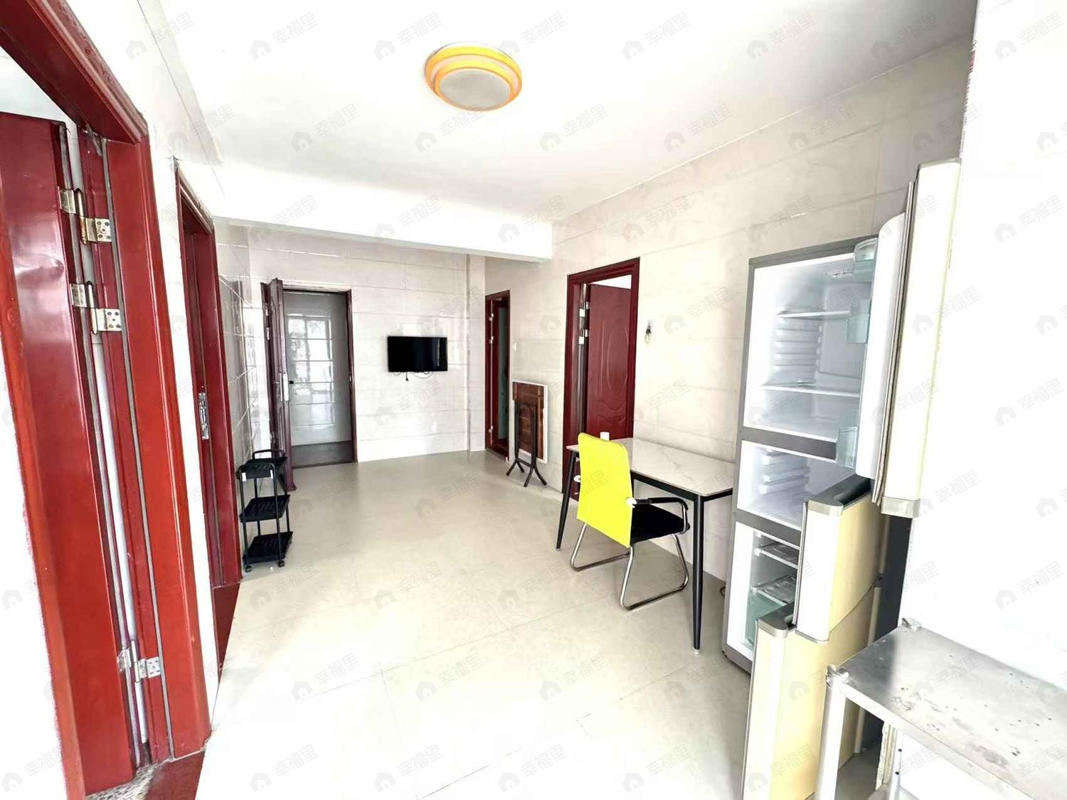 合租·金山碧水三期冬馨苑