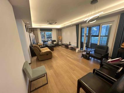 弋江城南滨江版块整租 万科海上传奇3室2厅/134平/低楼层