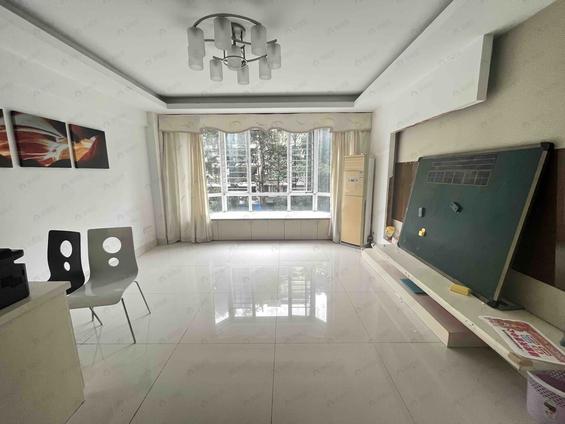 金山金桔路整租 香江红海园1期3室2厅/124平/低楼层