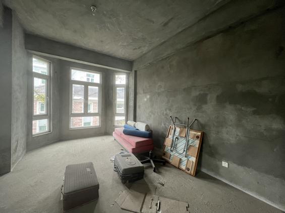 晋安五四北整租 居住主题公园3期香榭丽居6室3厅/358平/低楼层