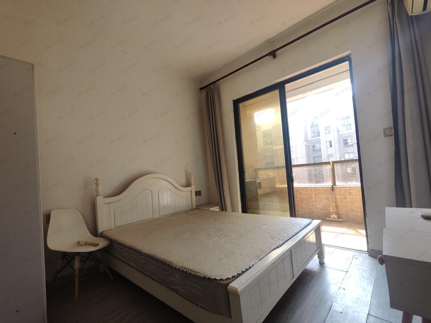 合租·融晟红郡