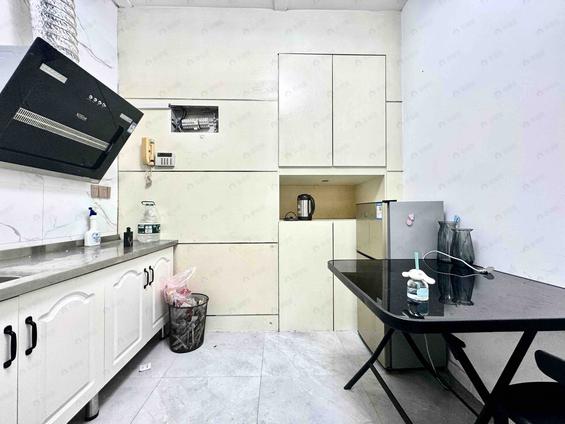 金山金祥路整租 金山碧水一期友兰苑2室1厅/60平/低楼层