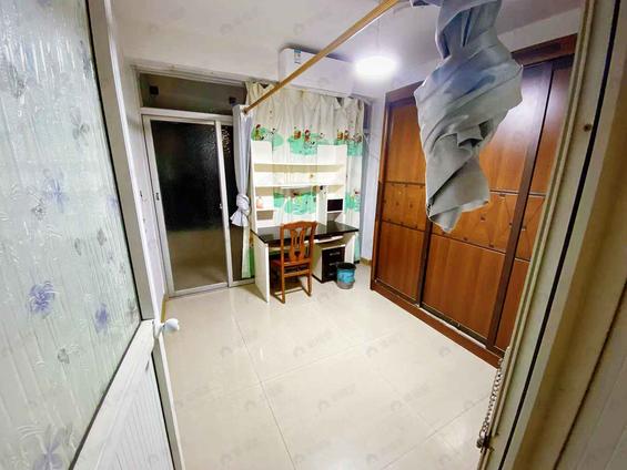 鼓楼杨桥西路合租 后县小区3室2厅/75平/高楼层