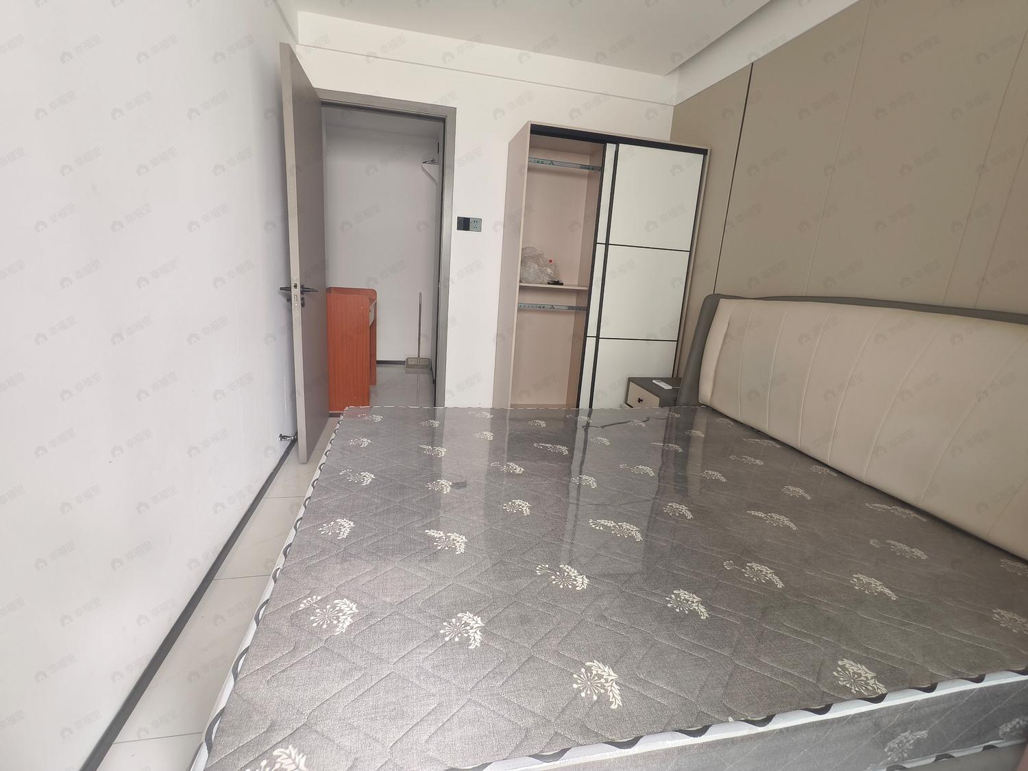 合租·蓝光玖榕台A区