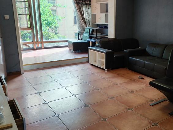 金山金桔路整租 公园道一号B区4室2厅/158平/低楼层