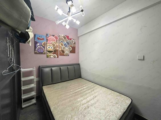 鼓楼乌山西路合租 融侨锦江悦府南区B区5室1厅/80平/低楼层