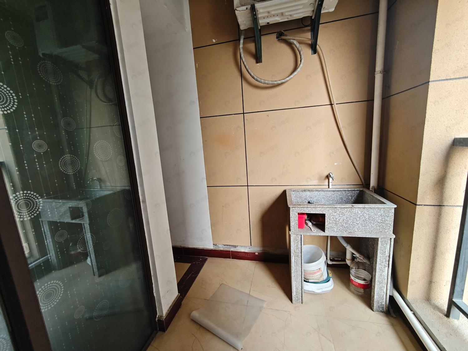 整租·龙旺康桥丹堤