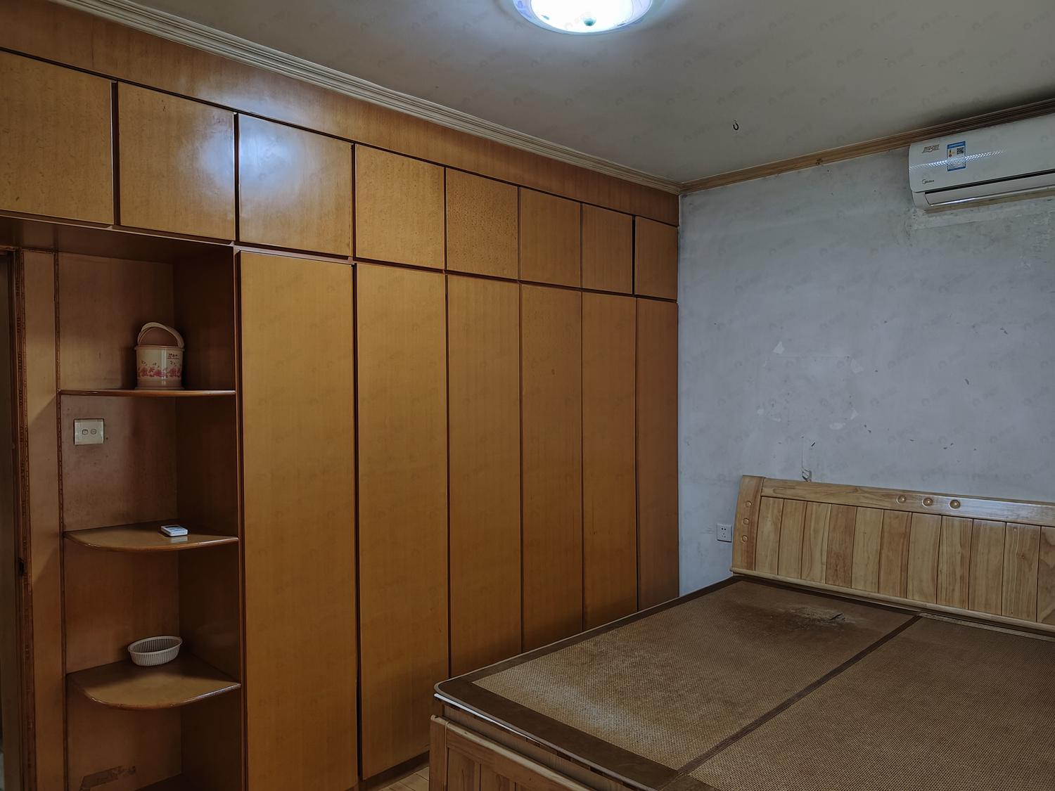 整租·福州市盖山镇迎宾路198号教师楼