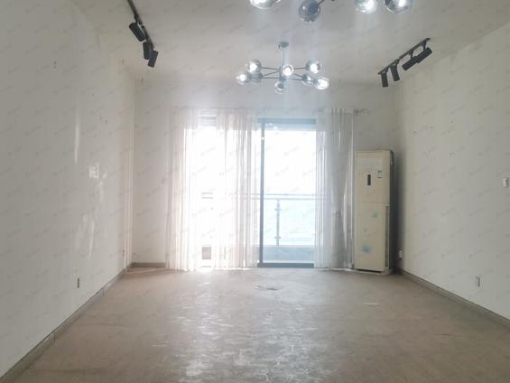 仓山南江滨整租 世欧上江城A区4室2厅/131平/高楼层