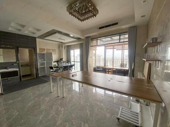 金山万达整租 中庚城一期5室2厅/260平/高楼层