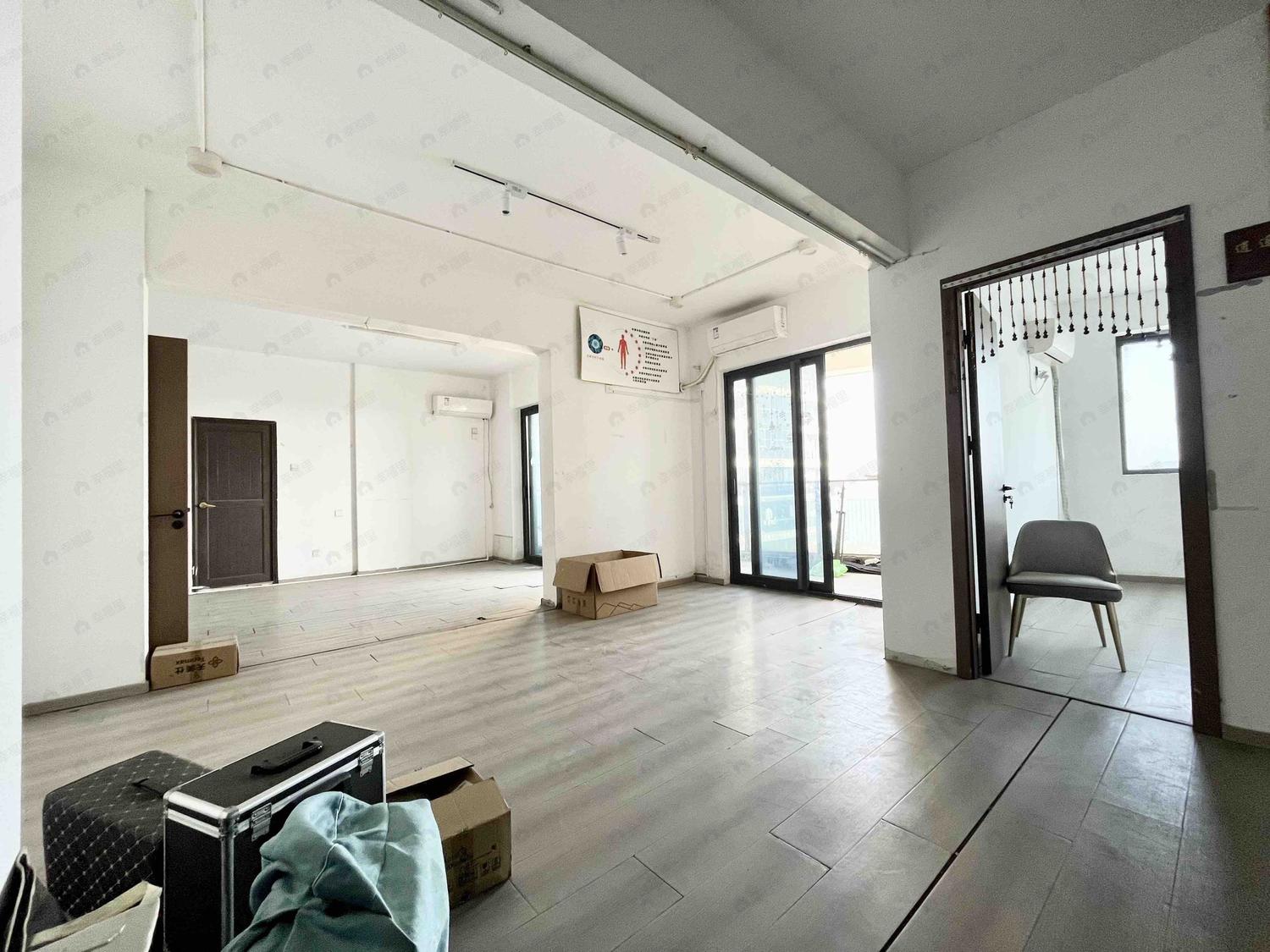 整租·海润滨江花园B区