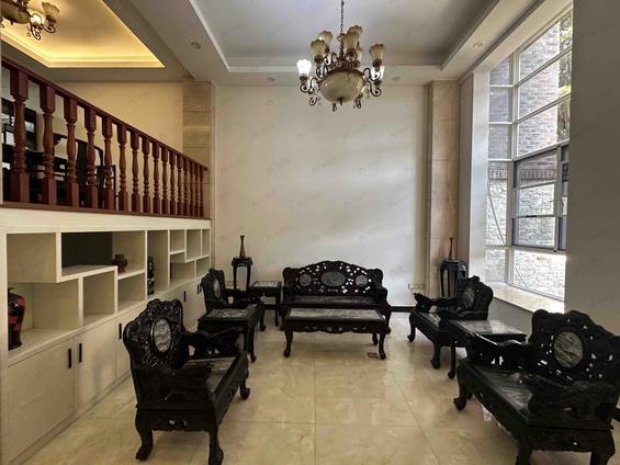 闽侯上街整租 碧水琴湾(一期)6室3厅/266平/低楼层