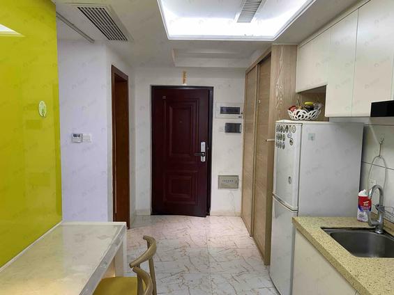 鼓楼五一广场整租 万旭秀冶里1室1厅/32平/高楼层