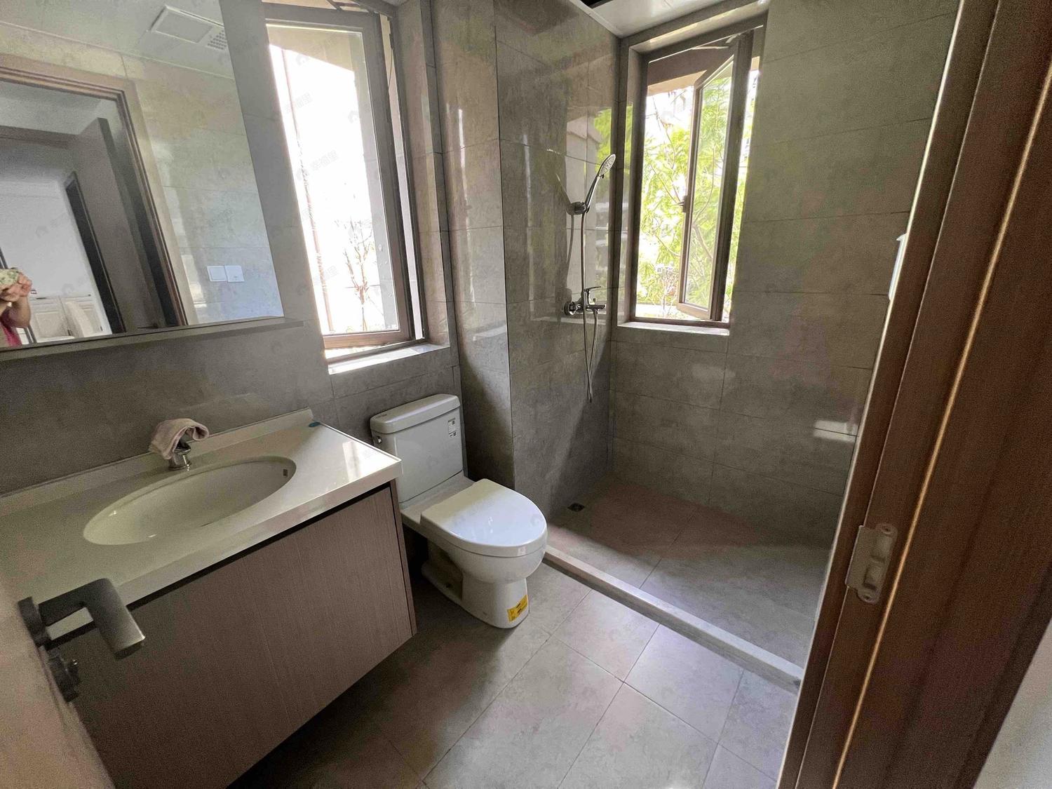 整租·滨江正荣府