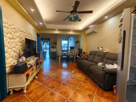 仓山三叉街整租 南台十六府2室1厅/74平/中楼层