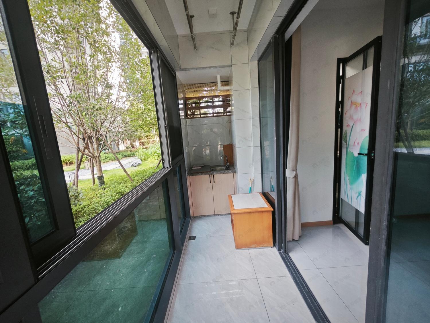 合租·中建岳前雅居