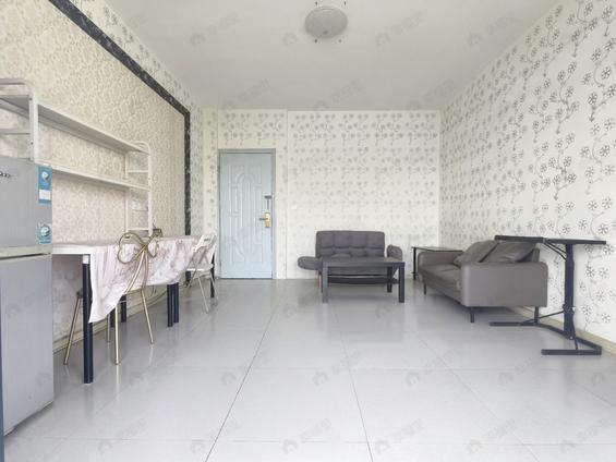 金山万达合租 正祥一品新筑1室1厅/96平/高楼层