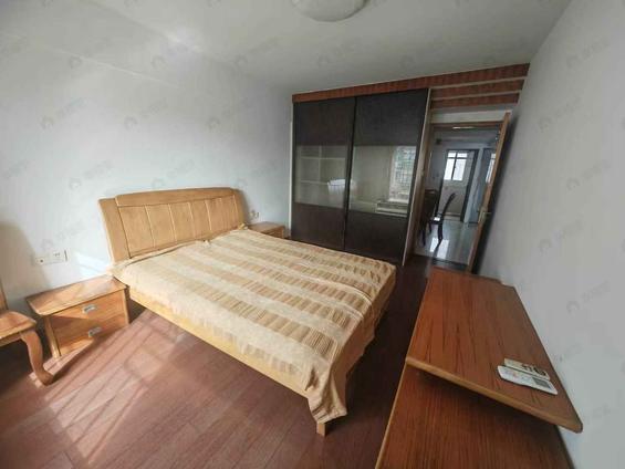 台江鳌峰整租 武夷绿洲1期4室2厅/170平/高楼层