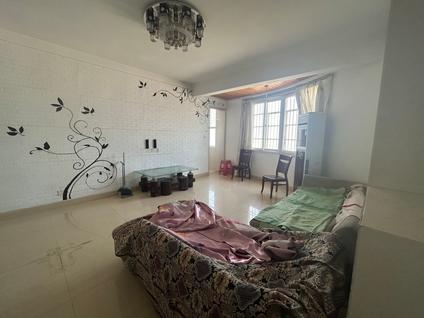 羊山新区羊山新区整租 铁道佳苑3室1厅/136平/高楼层