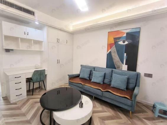 鼓楼五一广场整租 水部综合大楼3室1厅/70平/中楼层