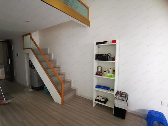 仓山三江口整租 万科云城一期2室1厅/35平/中楼层