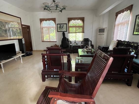 闽侯荆溪整租 绿洲家园5室2厅/205平/低楼层