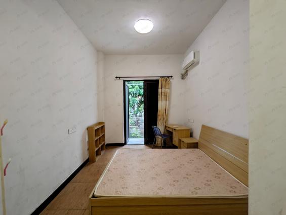 金山建新中路合租 美林湾1室0厅/20平/低楼层