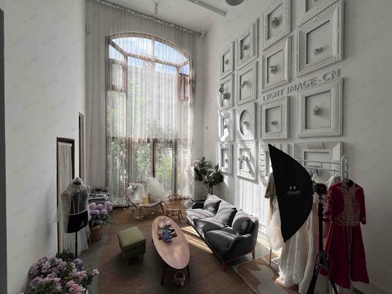 金山建新中路整租 融信大卫城A区别墅3室3厅/193平/低楼层