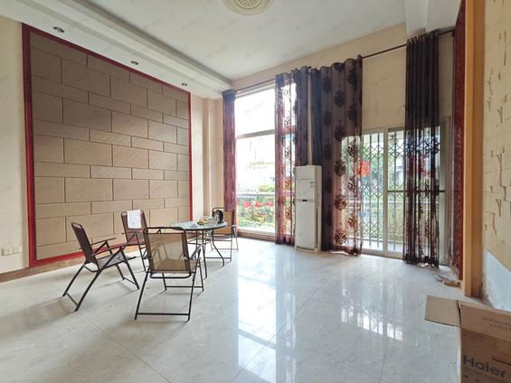 晋安五四北整租 山姆小镇5室2厅/281平/低楼层