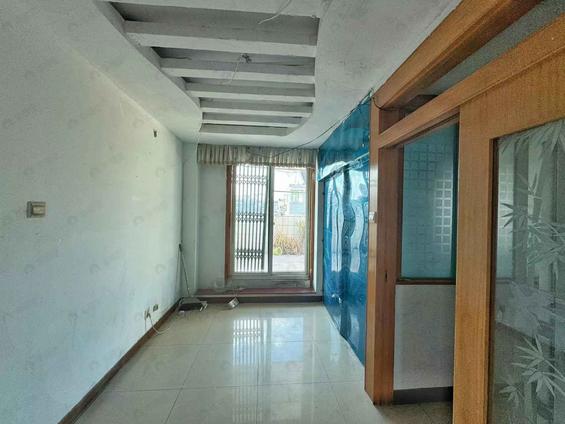 金山金祥路合租 金山碧水一期采菊苑5室2厅/159平/高楼层