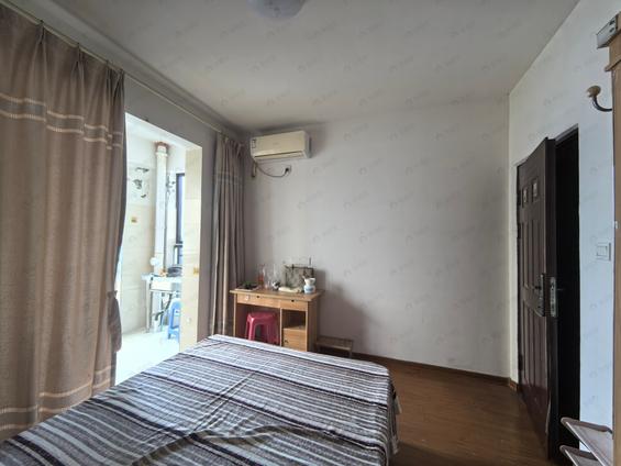 金山金桔路合租 新榕金城湾4室2厅/119平/高楼层