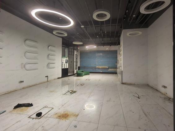 台江排尾路整租 联邦广场3室1厅/129平/低楼层