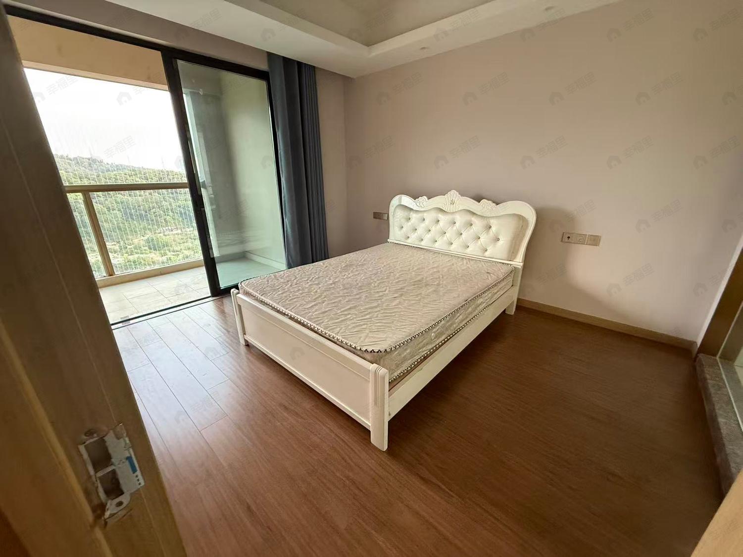 整租·泰禾桂山院子