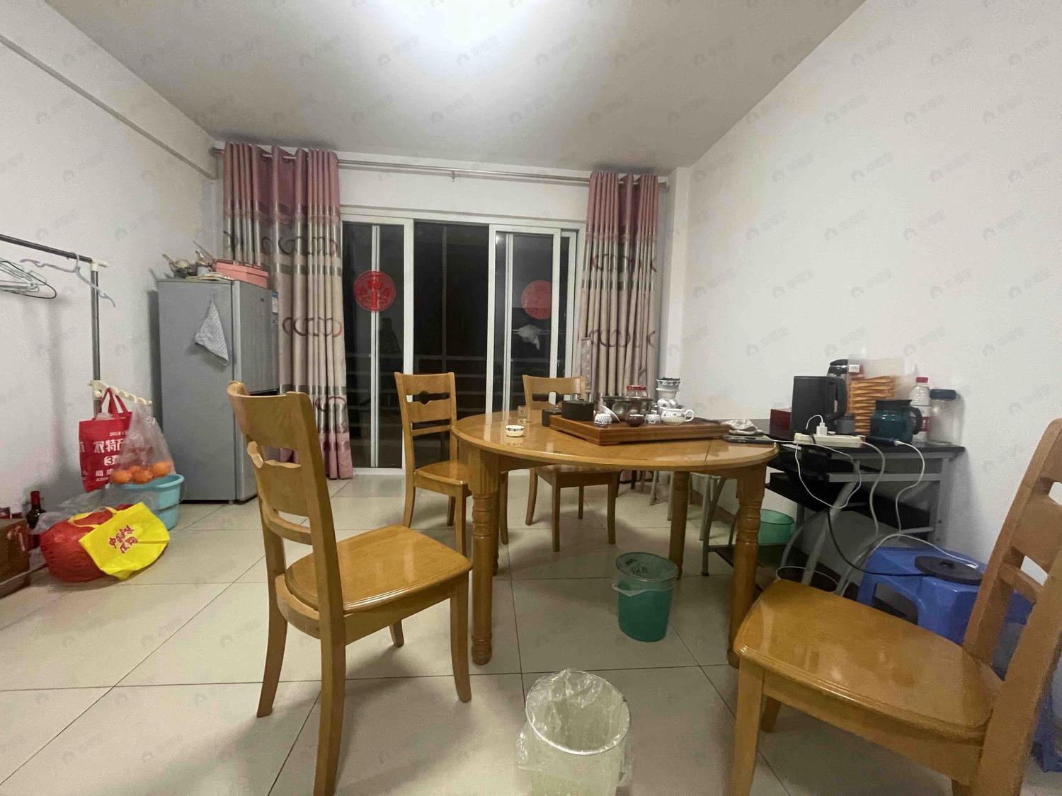 合租·临江新天地美墩苑