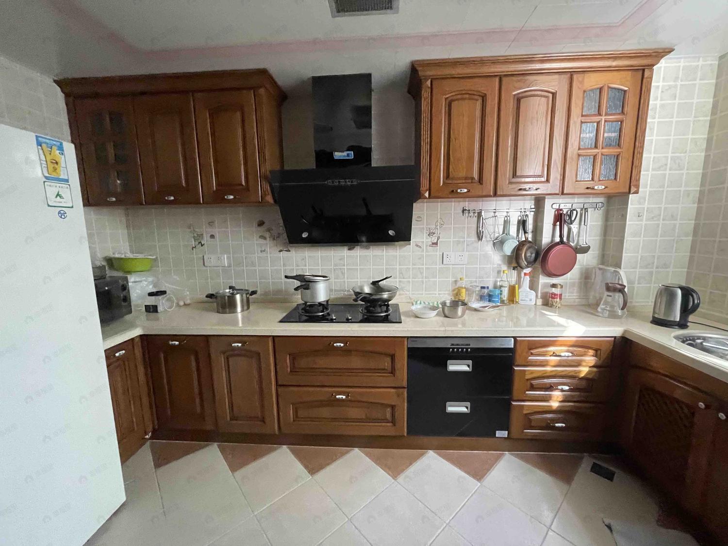 整租·中天金海岸二期俊仕苑