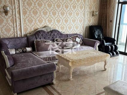 镜湖中山路步行街整租 名流印象3室2厅/131平/高楼层