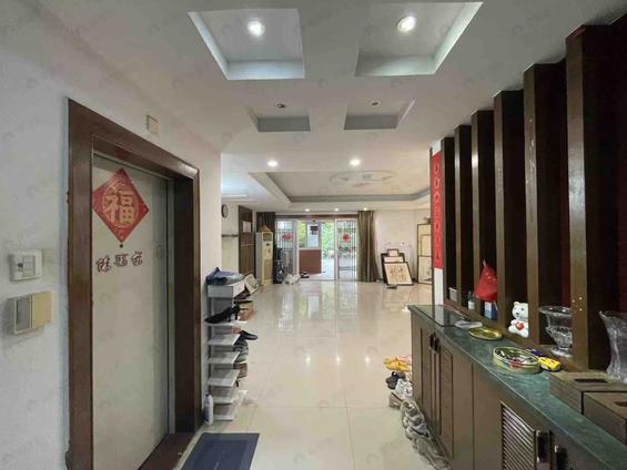 鼓楼乌山西路整租 融侨锦江花园A区A1期4室3厅/240平/低楼层