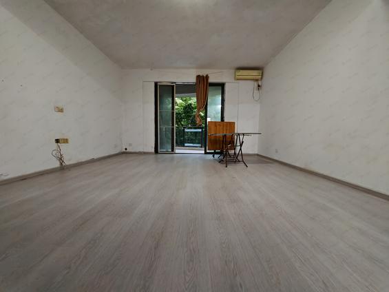 金山金祥路合租 世欧彼岸城B区1室1厅/100平/低楼层