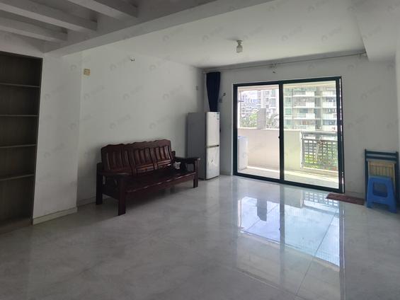 台江鳌峰整租 水岸华庭1-2期3室2厅/106平/中楼层