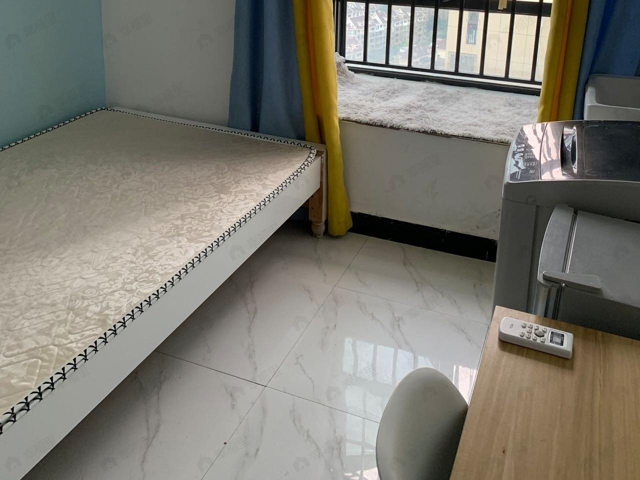 合租·金建小区(三期)