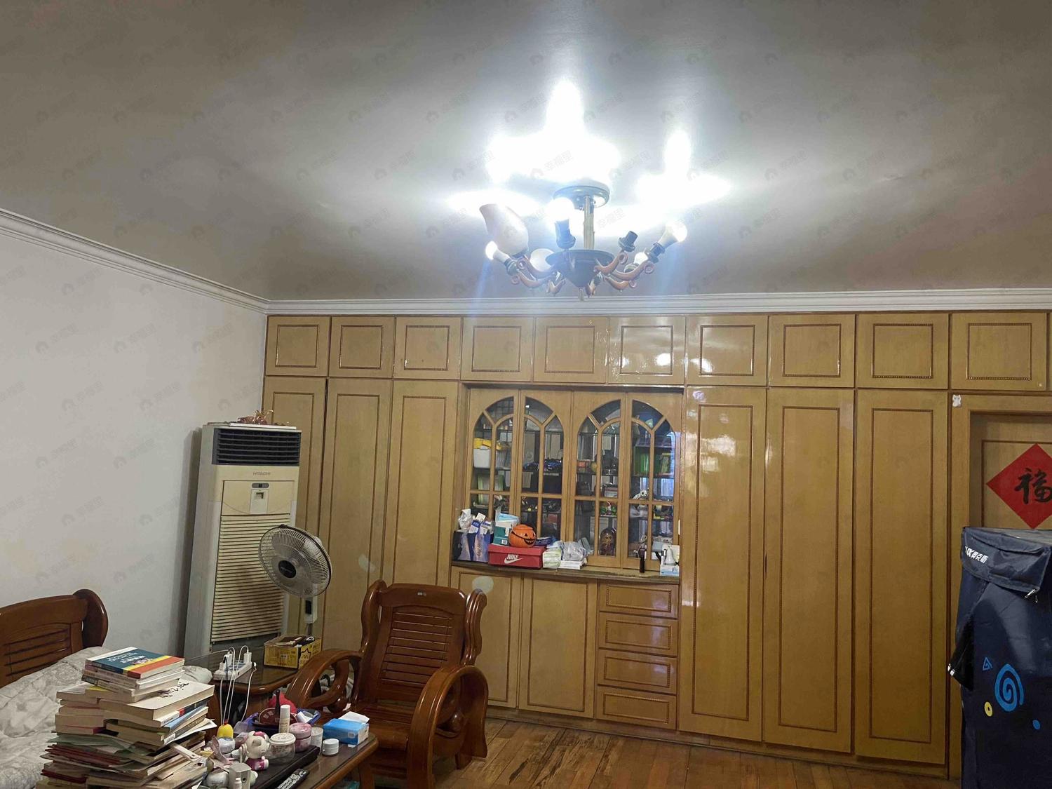 整租·省卫生厅湖东路单位宿舍
